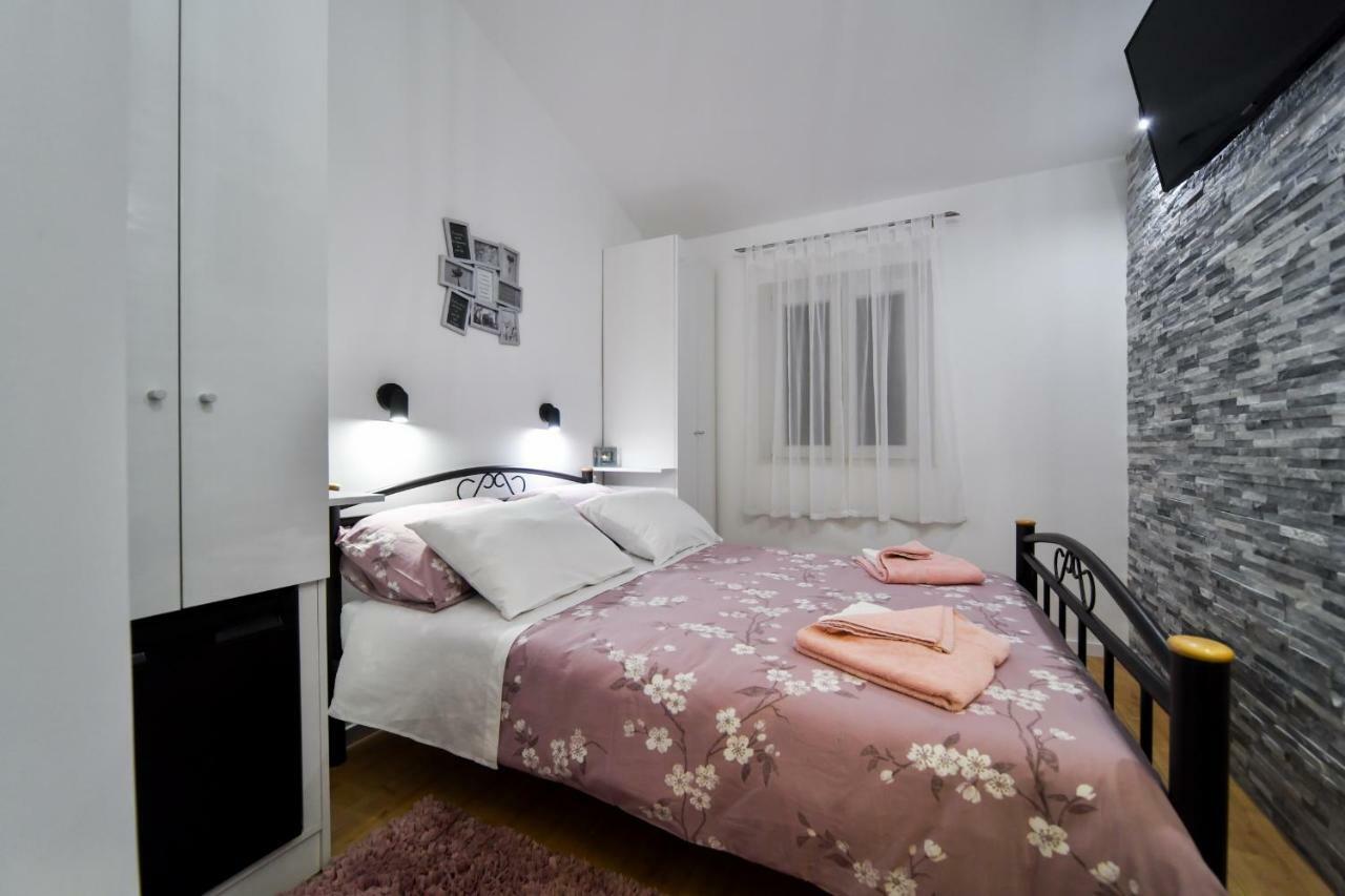 Rooms Nekic Zadar Buitenkant foto